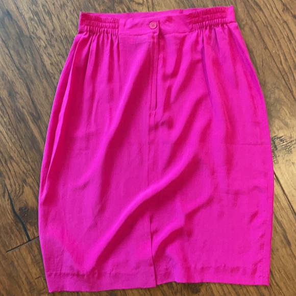 Vintage Pia Rucci 100% silk skirt in fuchsia size L - Picture 3 of 3